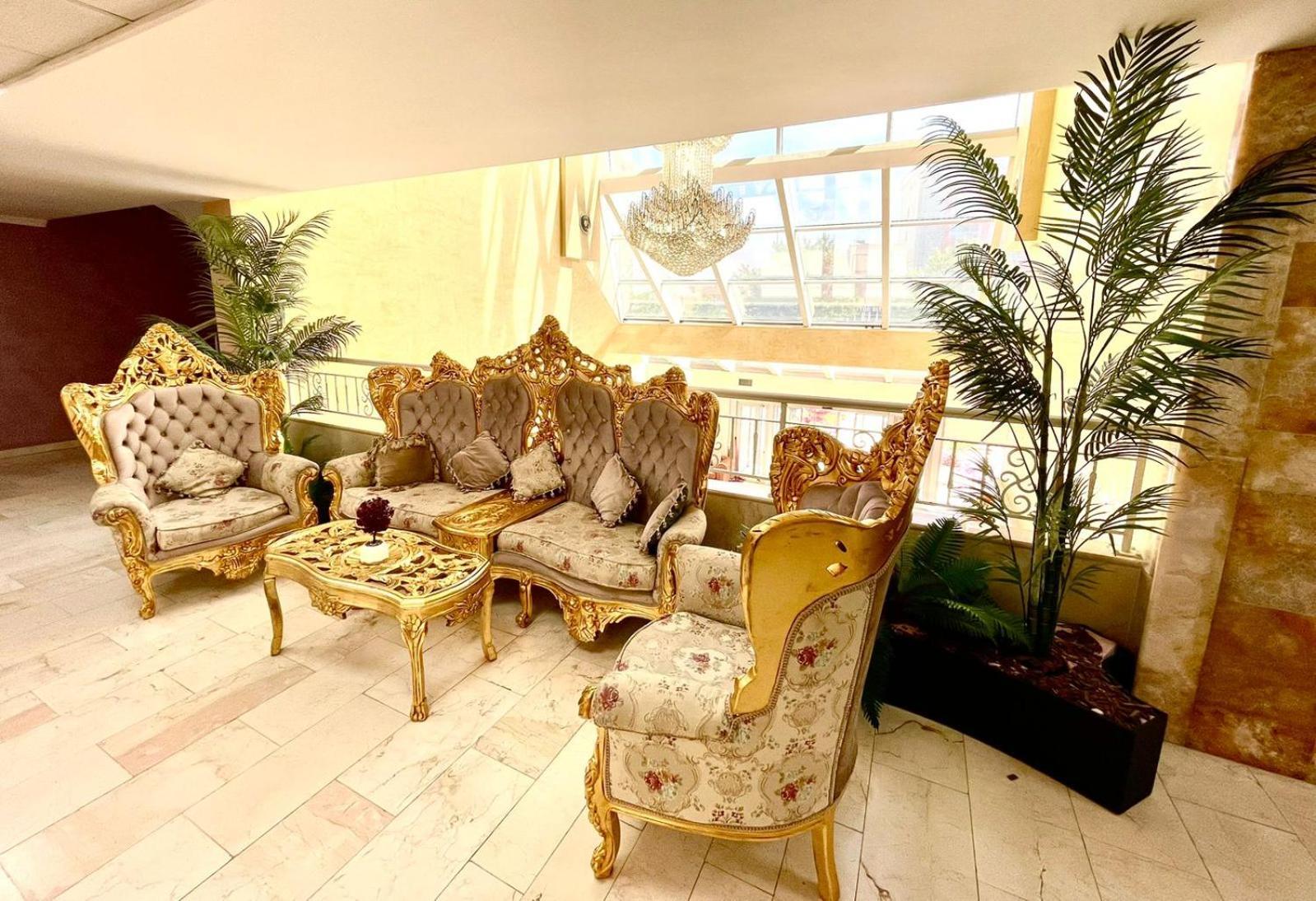 Amh Hotel Durres Exterior photo