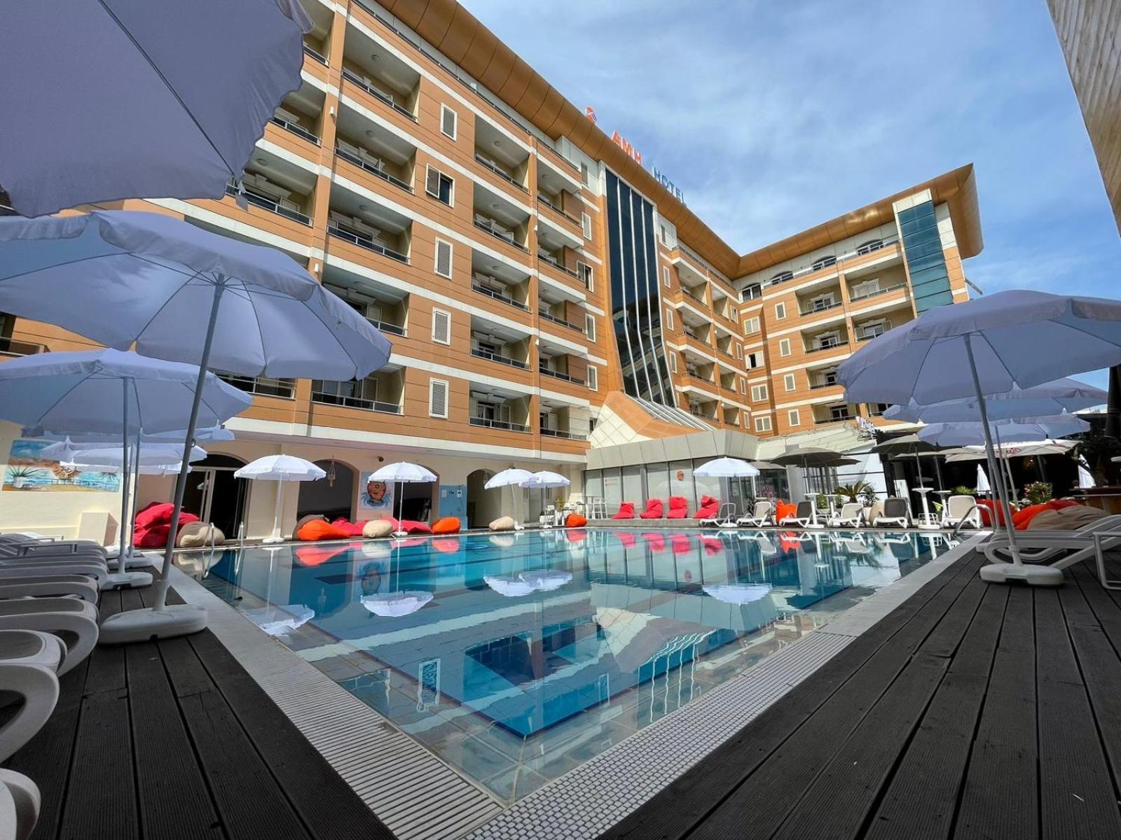 Amh Hotel Durres Exterior photo